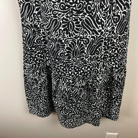 Banana Republic Marimekko Fit & Flare Dress Size 4 Black White Mod Work Event - Picture 7 of 11